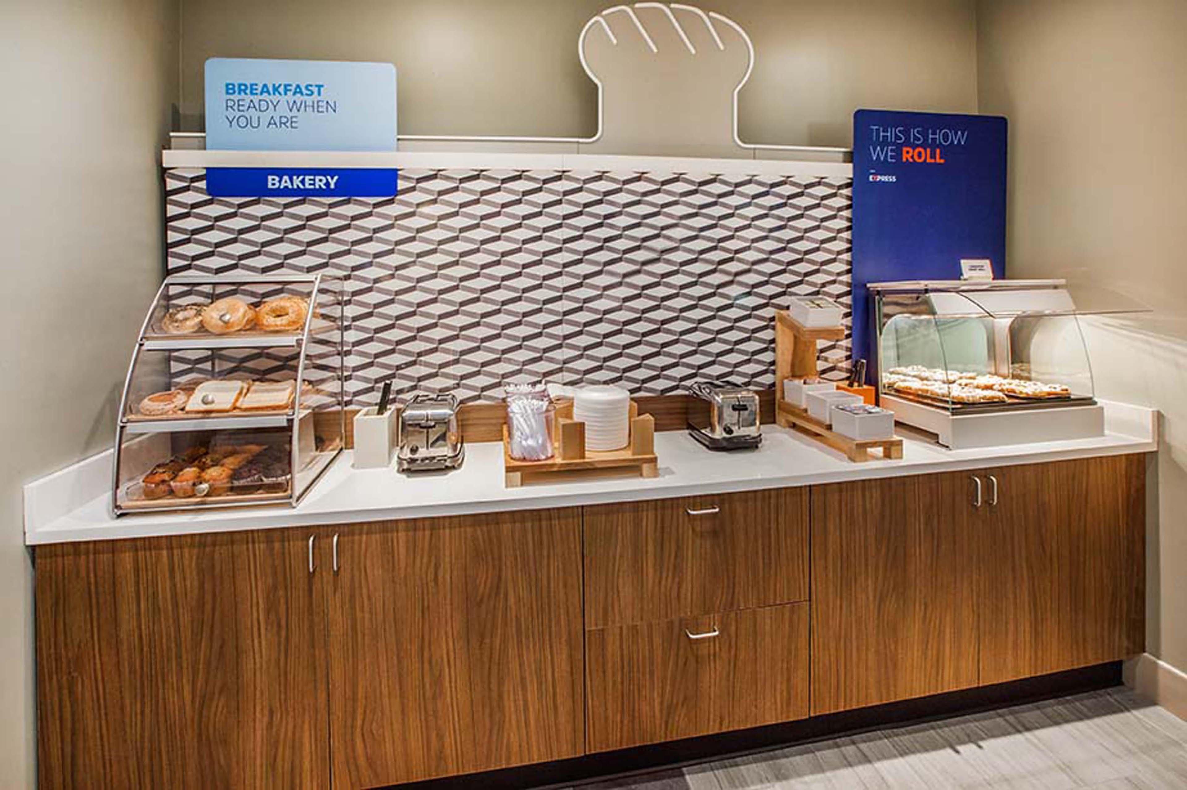 Holiday Inn Express Florence Northeast By Ihg Kültér fotó