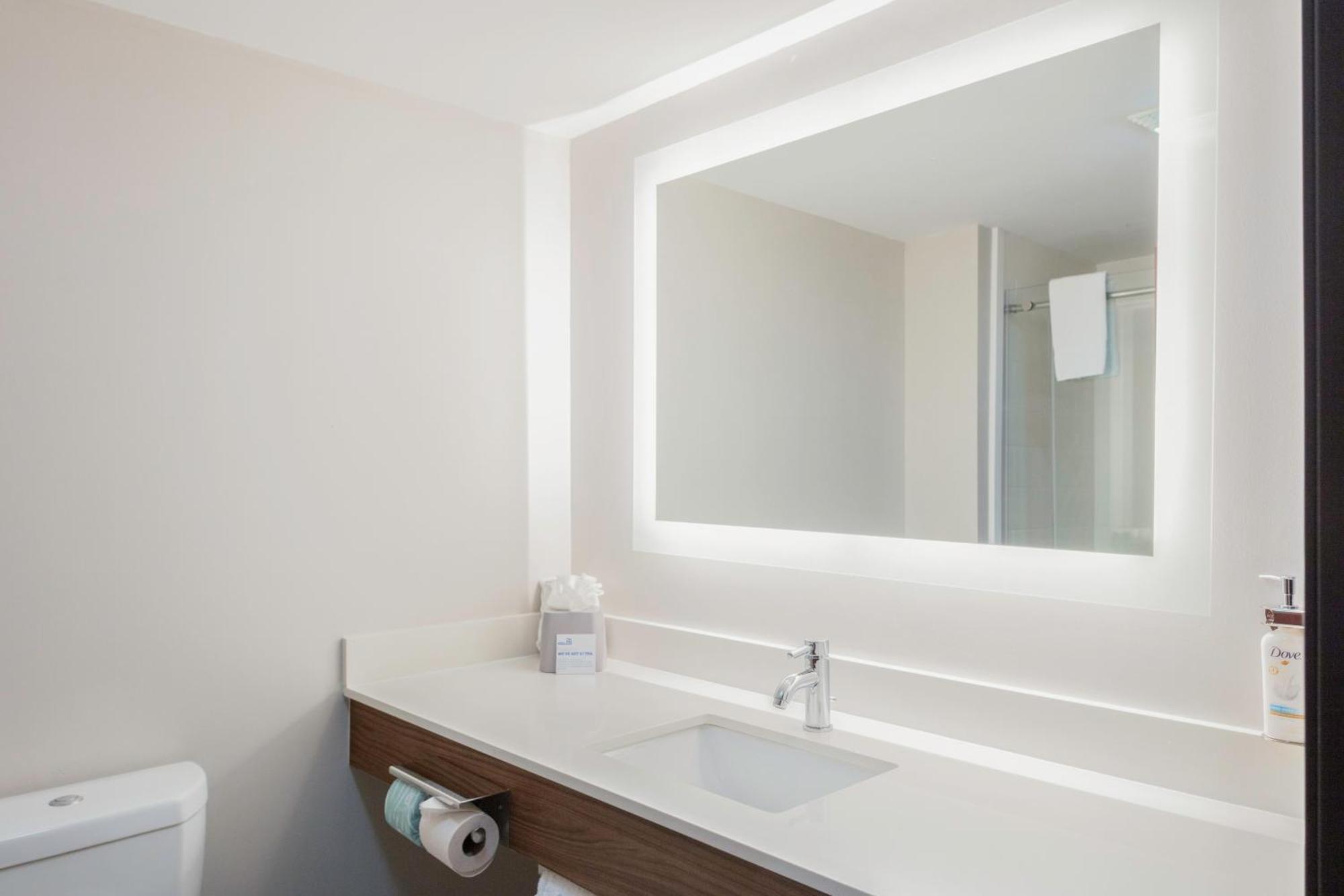 Holiday Inn Express Florence Northeast By Ihg Kültér fotó